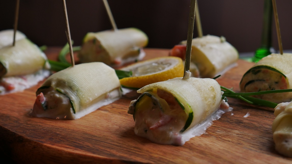 Do Your Appetizer | Wraps de courgettes au saumon fumé et sauce à la ciboulette