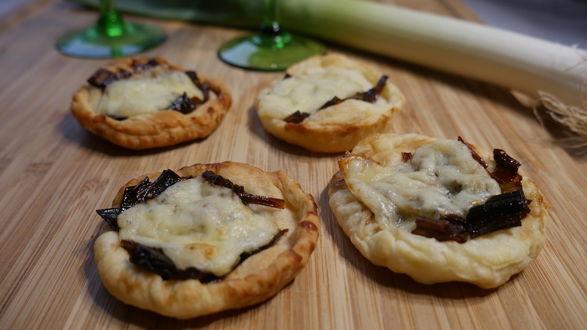 Do Your Appetizer | Tartelettes aux poireaux confits et cantal